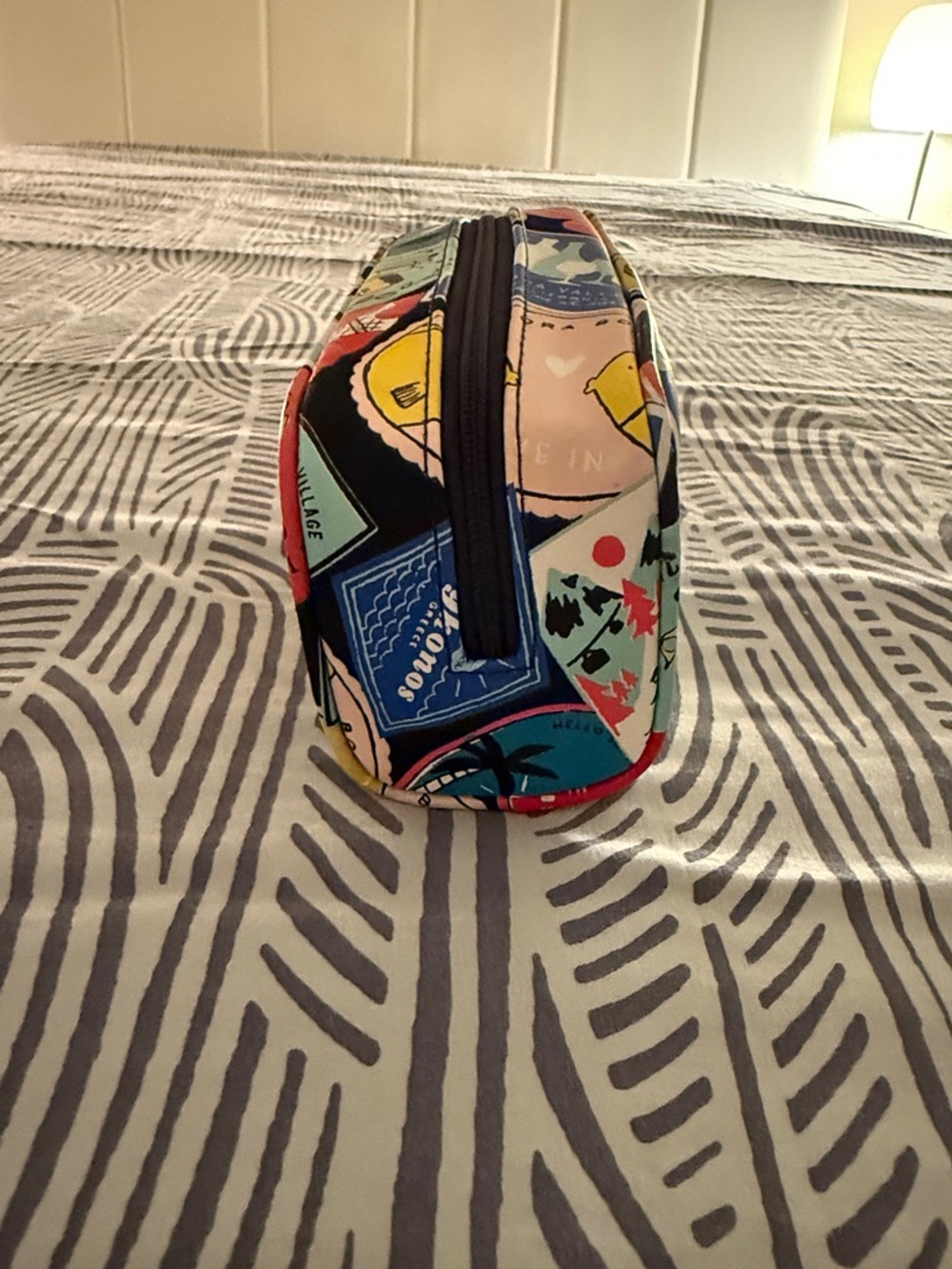 Kate Spade travel toiletry case - Picture 9 of 9